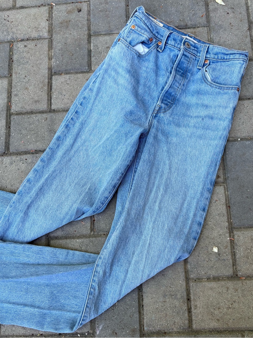 Levi’s Premium Ribcage Straight - 26